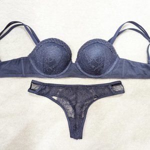 32B Victoria's Secret Very Sexy Multi Way bra + small size matching thong